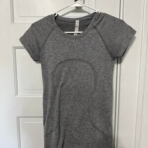 Lululemon grey swiftly tech tee